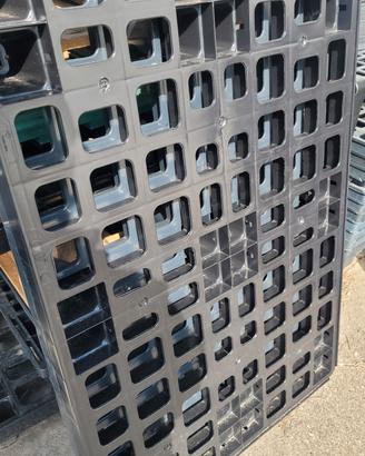 Bancali/Pallet in plastica usati 80x120 