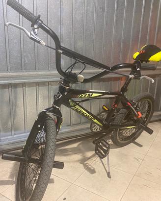 Bici BMX Montano Boom 2.0 FreeStyle alluminio
