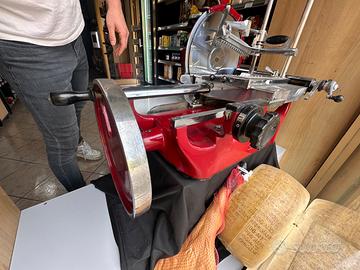 AFFETTATRICE D'EPOCA BERKEL