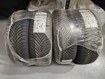 4 gomme nuove Kumho 205/65 R15 99V XL 4 stagioni