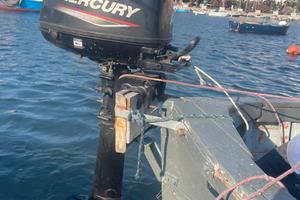 motore fuoribordo 5 cavalli  mercury