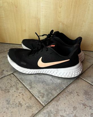 Sneakers Nike donna nere