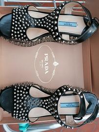 sandali borchie prada