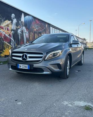 Mercedes gla 200 premium 2016