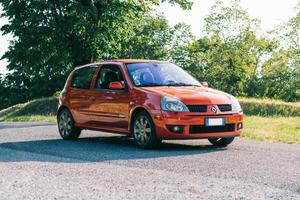 Renault Clio II rs 182 cup