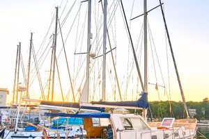 Ferretti Altura 33 motorsailer, 1976