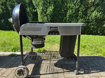 BARBEQUE WEBER CARBONE