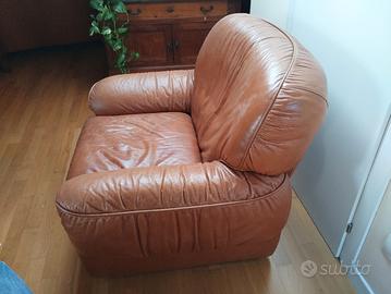 divano vera pelle 3 posti+2 poltrone 
