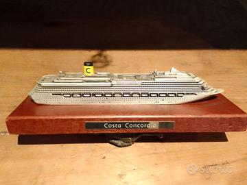 Modellino Costa Concordia