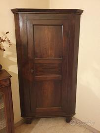 angoliera cantonale italiana fine 800 noce