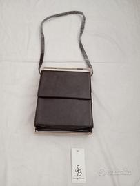 Borsa a tracolla marrone con dettagli oro donna 