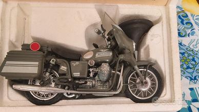 Moto guzzi versione polizia