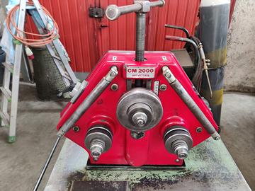 Curvatrice Euring CM2000