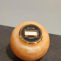 orologio da scrivania in supporto in onice