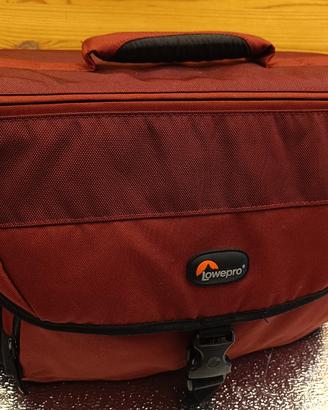 Borsa fotografica Lowepro nova  200 AW come nuova