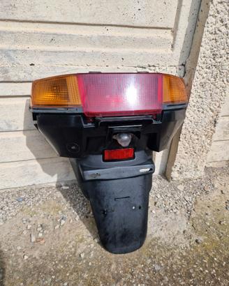 Faro post e parafango majesty 250