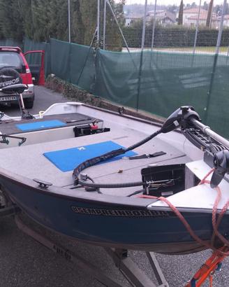 Barca da pesca selva