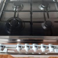 Cuvina a gas e lavello