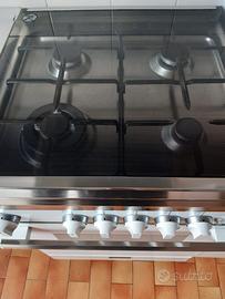 Cuvina a gas e lavello