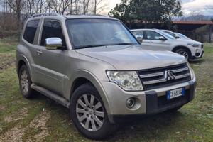 Mitsubishi PAJERO 3.2 DI-D 165 cv 4x4 AUTO TETTO