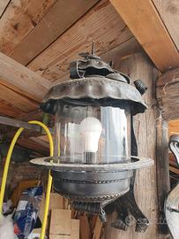 Lampade per il cortile