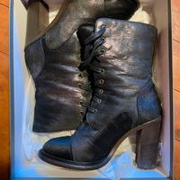 Stivali UGG num.40 neri tacco 11cm