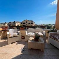 Appartamento 4 vani, terrazzo e box - vitulazio