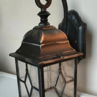 Coppia di lanterne a muro 