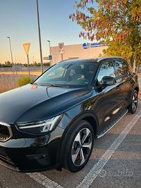 Volvo XC 40 T2 Core - 2023 - 37746 km - Unipro