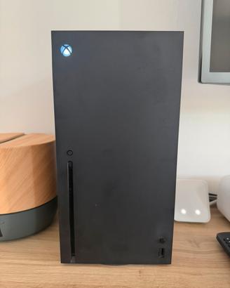 XBOX Series X + 2 controller + 12 giochi