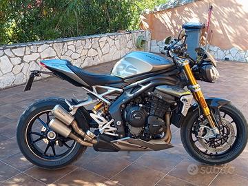 Triumph Speed Triple 1200 RS 