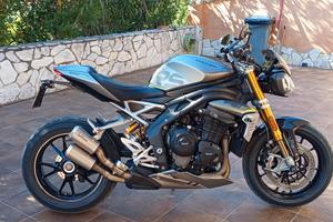 Triumph Speed Triple 1200 RS 