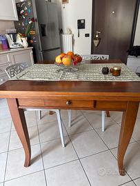 Tavolo da pranzo in legno