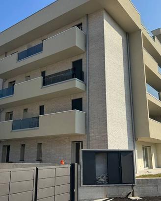 Appartamento di 130 m² con 4 locali e box auto a C