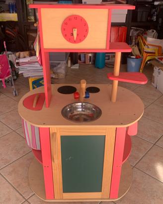 Cucina in legno per bambini
