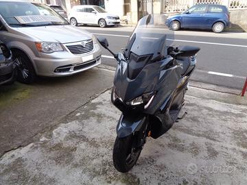 Yamaha T Max 560 - 2021