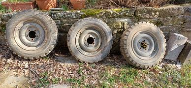 Cerchioni francesi per Jeep Willys