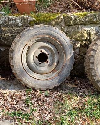 Cerchioni francesi per Jeep Willys