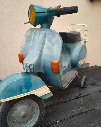 Vespa giocattolo PEG PEREGO