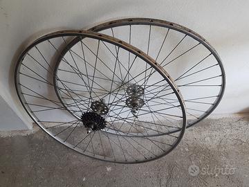 9 Ruote per bici da corsa Campagnolo da 28+pedali 