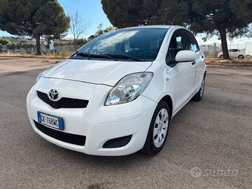 Toyota Yaris 1.4 D-4D DPF 5 porte