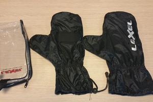 Copriguanto antiacqua per moto