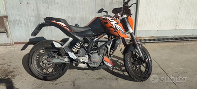 KTM Duke 200