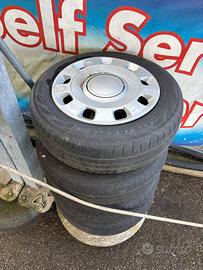 Cerchi con gomme Fiat 500