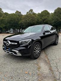 Mercedes GLC 220d 4 Matic colore nero
