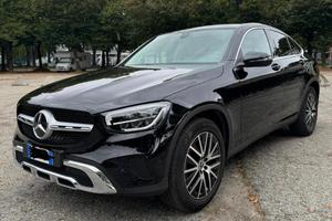Mercedes GLC 220d 4 Matic colore nero