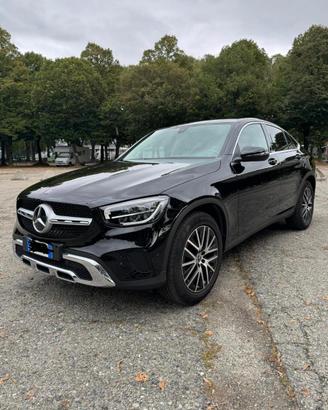 Mercedes GLC 220d 4 Matic colore nero