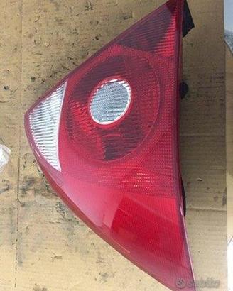 PBL766 Faro Posteriore SX Ford Mondeo 2001/2007