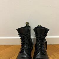 Dr Martens anfibi