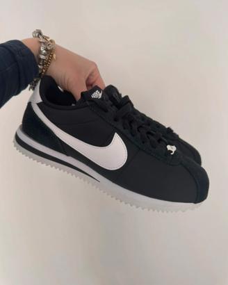 nike cortez nere donna